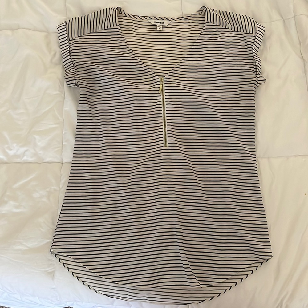 Super cute top!